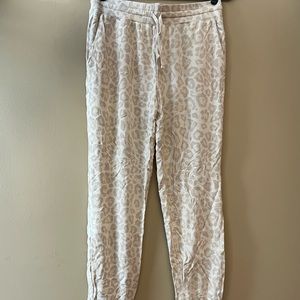 Splendid Super Soft Leopard Joggers